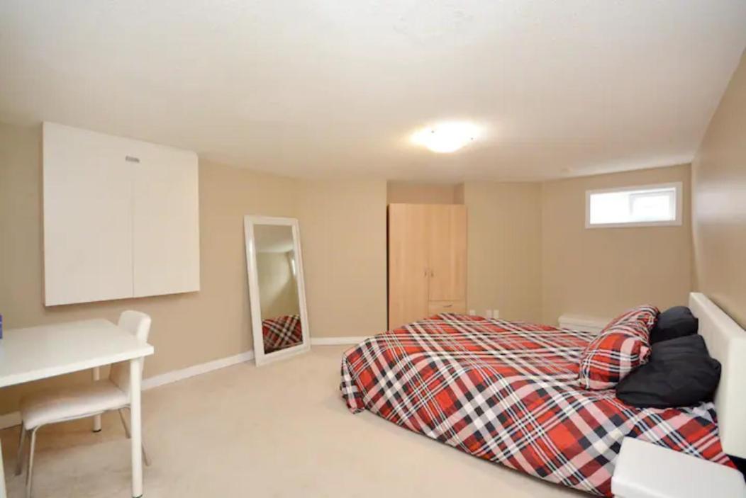 Riz Khan Peaceful Mississauga Home Esterno foto